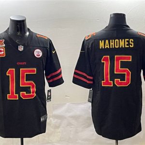 Kansas City Chiefs #15 Patrick Mahomes Black Gold 2025 Super Bowl LIX Patch And 4-Star C Patch Vapor Limited Stitched Jersey