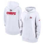 Kansas City Chiefs White Sideline Club Fleece Pullover Hoodie