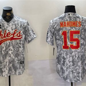 Kansas City Chiefs #15 Patrick Mahomes 2024 Arctic Camo Salute To Service Stitched Jersey